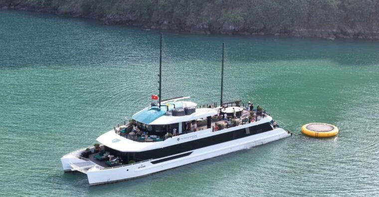 from-cat-ba-explore-cat-ba-floating-village-in-full-day