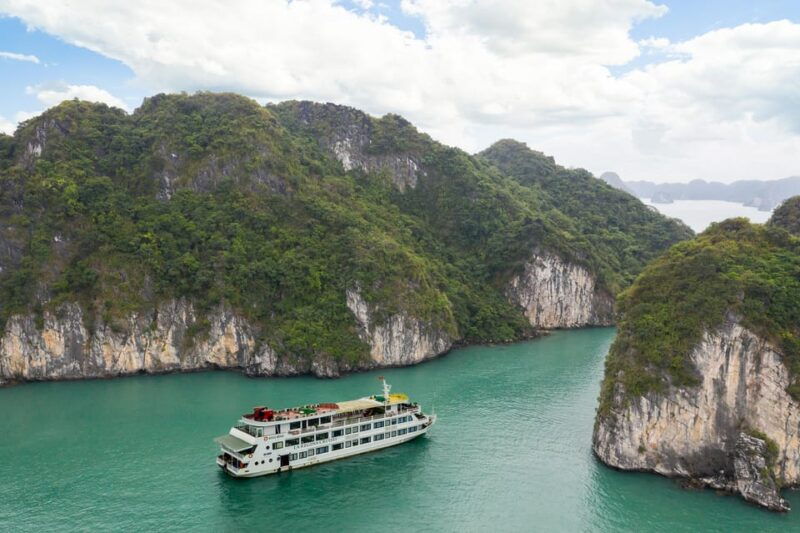 from-cat-ba-island-bai-tu-long-bay-cruise-2d-1n-quiet-route