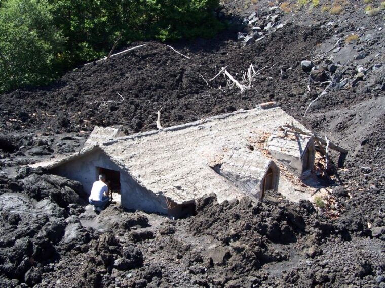 from-catania-etna-tour-by-panoramic-bus