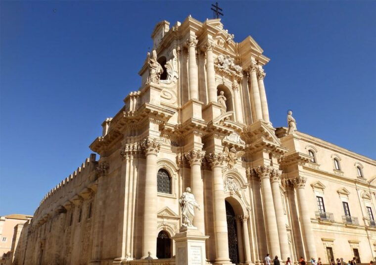 from-catania-neapolis-of-syracuse-ortygia-and-noto-tour
