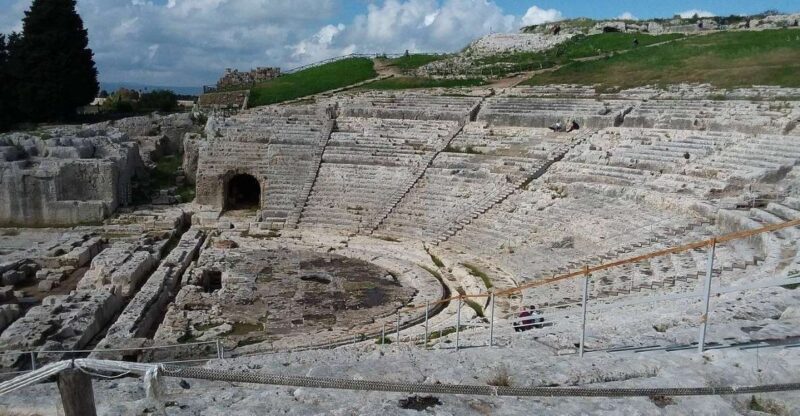 From Catania: Siracusa, Ortigia, Noto audio-guided tour - FAQs