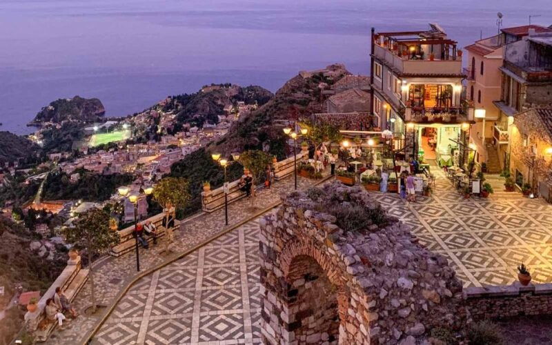 from-catania-taormina-isola-bella-castelmola-tour
