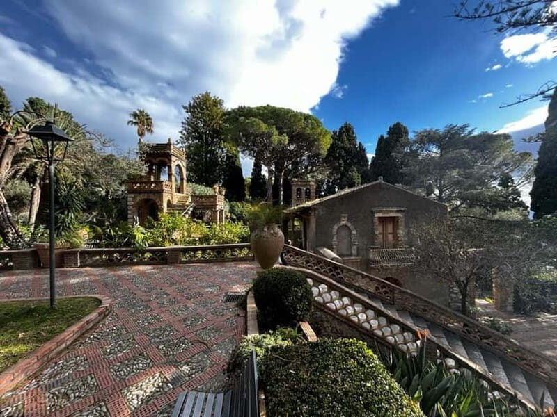 From Catania: Taormina, Savoca, & Castelmola Tour w/ Lunch - FAQ