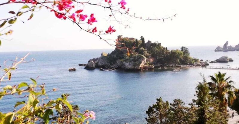 from-catania-white-lotus-tour-taormina-castelmola-naxos