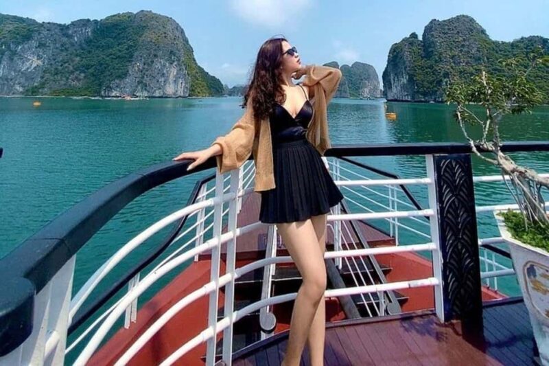 FROM CATBA: LAN HA BAY ON SERENITY PREMIUM CRUISE - Key Points