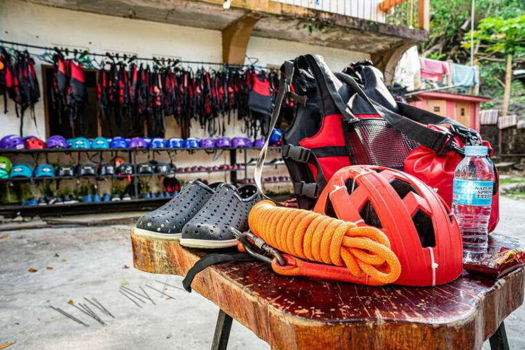 from-cebu-whale-shark-snorkeling-kawasan-canyoning-tour