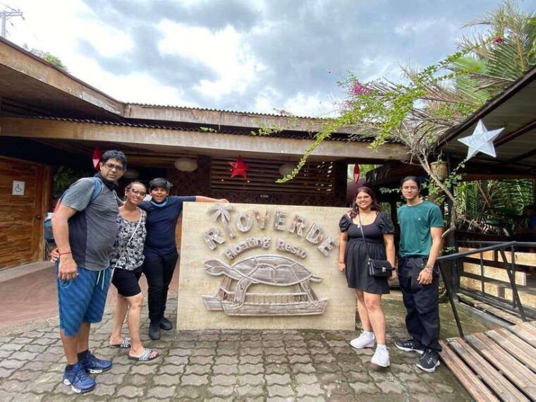 from-cebuchocolate-hills-tarsier-w-lunch-at-loboc-joiners