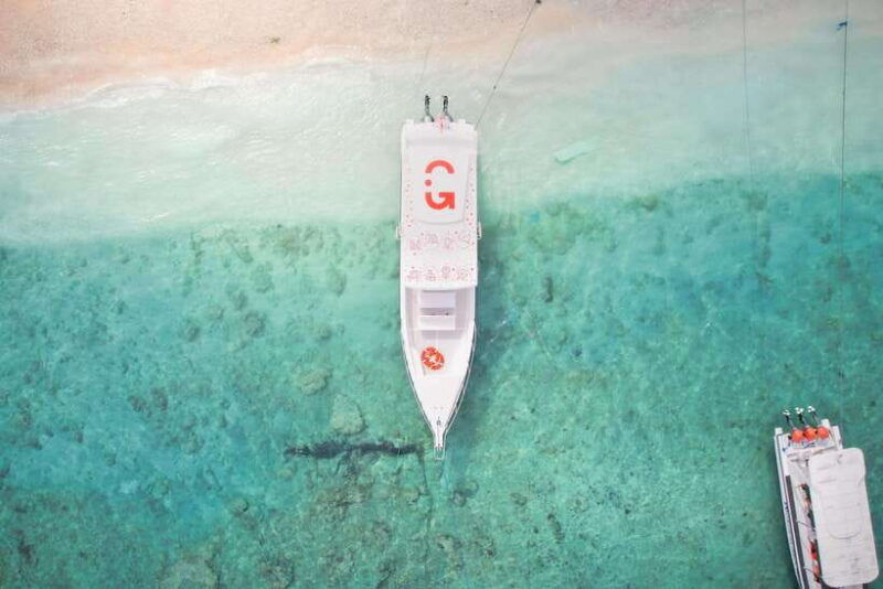 from-ceningan-snorkeling-with-manta-rays-at-manta-point
