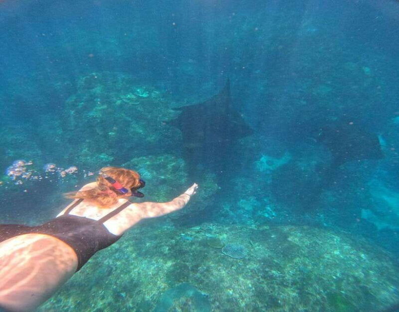 from-ceningan-snorkeling-with-manta-rays-at-manta-point