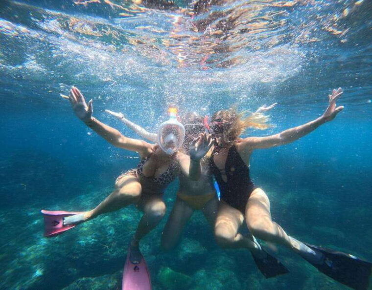 from-ceningan-snorkeling-with-manta-rays-at-manta-point
