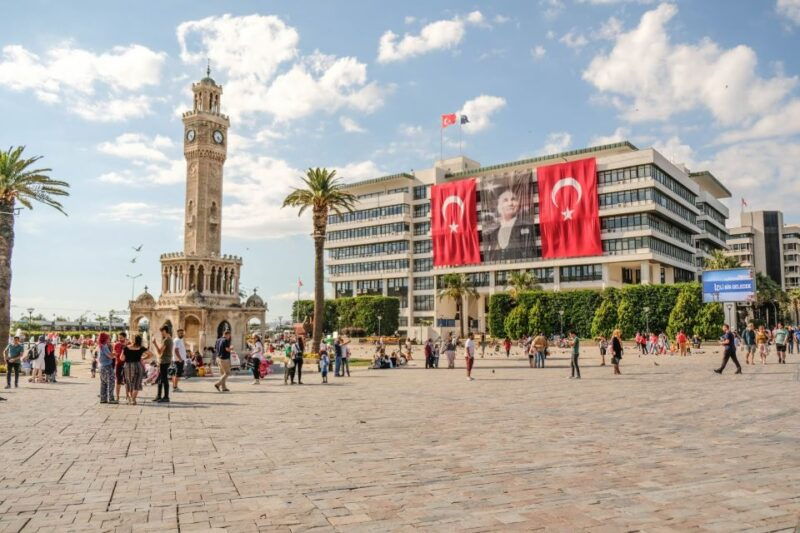 from-cesme-private-izmir-city-agora-tour-with-lunch
