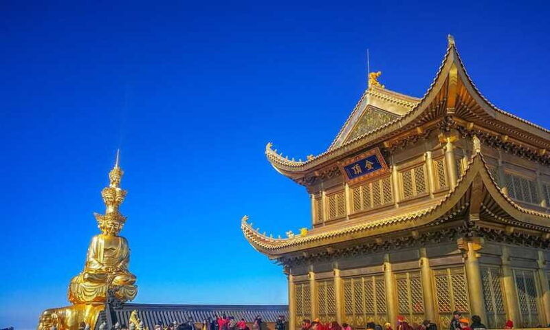 from-chengdu-mount-emei-day-trip-with-golden-summit-visit