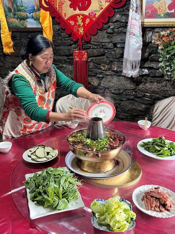 from-chengdu-tibetan-village-live-as-a-tibetan-day-tour