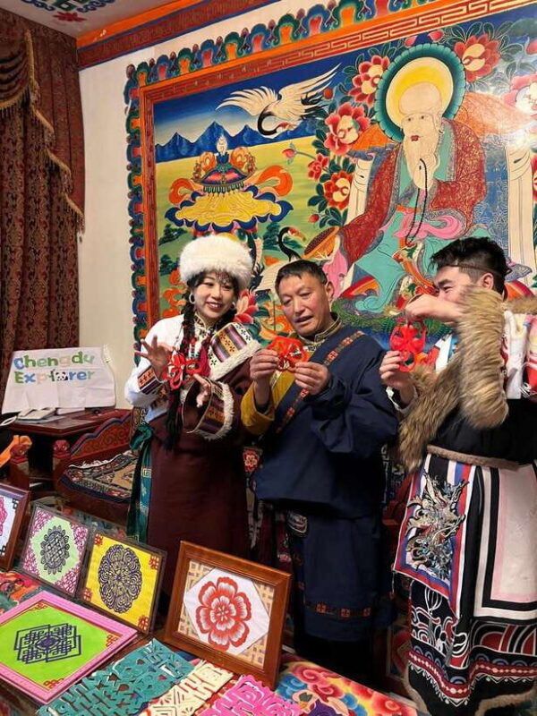 from-chengdu-tibetan-village-live-as-a-tibetan-day-tour