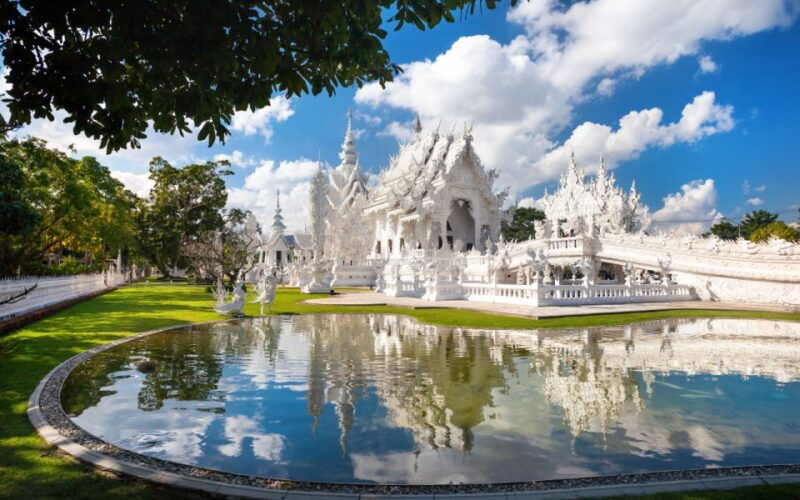 from-chiang-mai-chiang-rai-2-temples-and-golden-triangle
