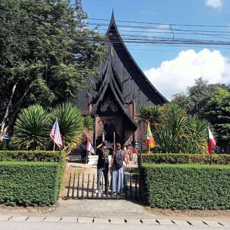 from-chiang-mai-chiang-rai-temples-black-house-long-neck