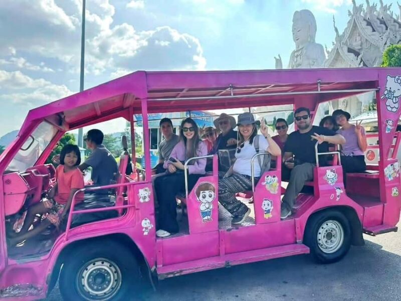 From Chiang Mai: Chiang Rai Temples & Lalitta Cafe Tour - Thai Lunch: Fuel for the Rest of the Day