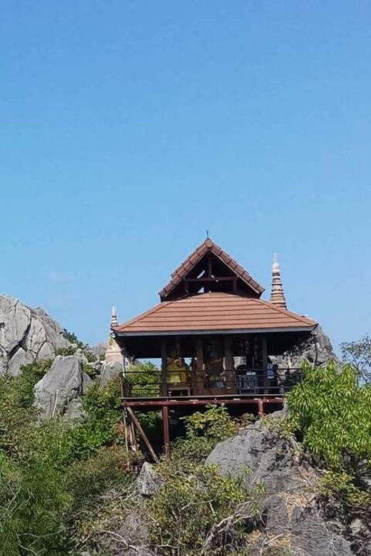 from-chiang-mai-lampang-summit-springs