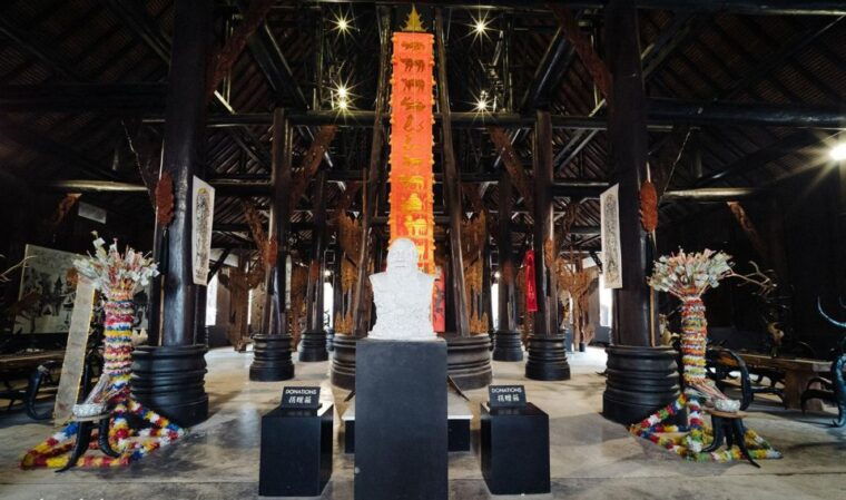 from-chiang-mai-white-temple-black-house-and-blue-temple