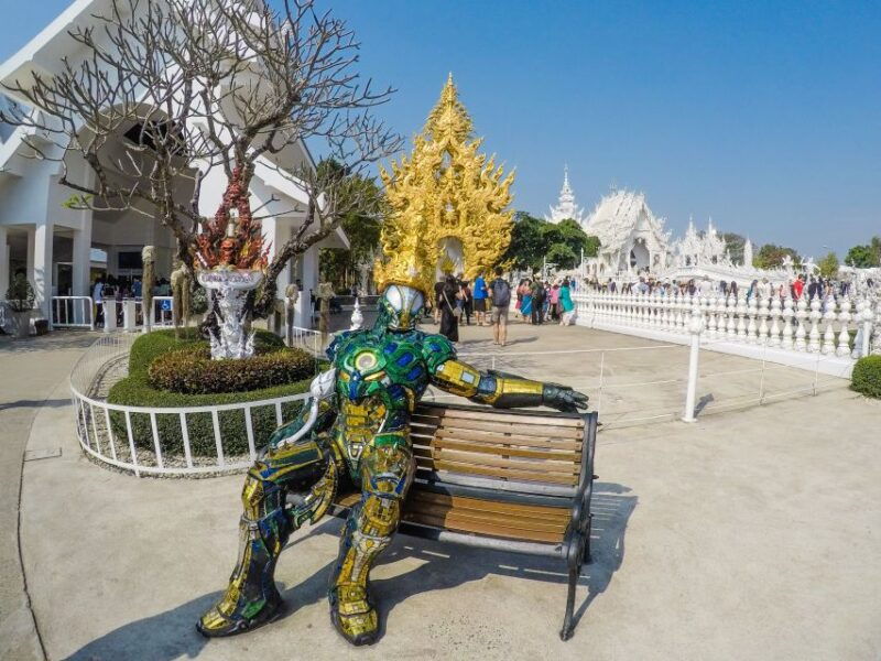 from-chiang-mai-white-temple-golden-triangle-day-trip