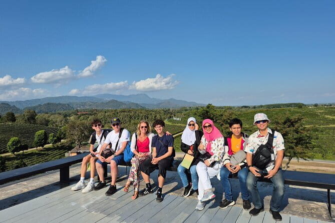 From Chiang Rai: 7 wonder Full-Day Tour and Thai Buffet lunch - Exploring the Itinerary in Depth