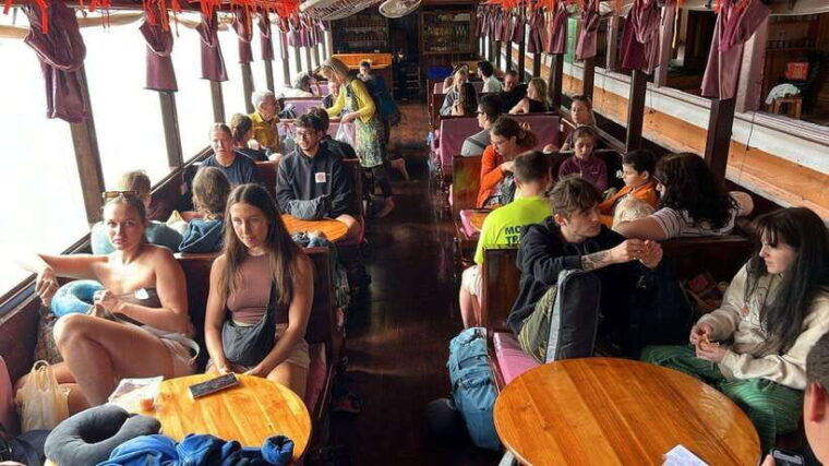 from-chiangrai-slow-baot-to-loas-luangprabang-2-day-tour