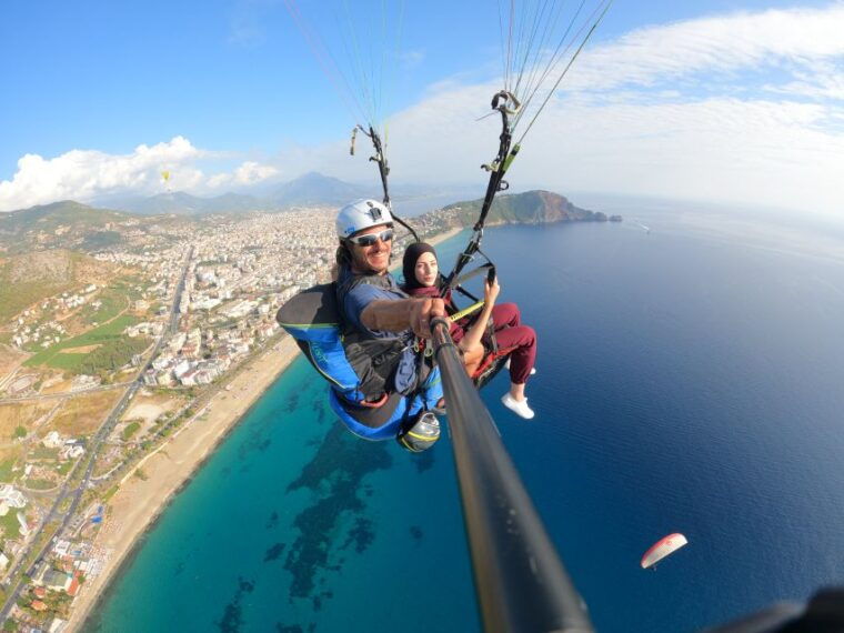 from-city-of-side-alanya-paragliding