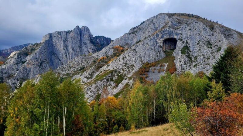 from-cluj-napoca-apuseni-mountains-hiking-guided-day-tour