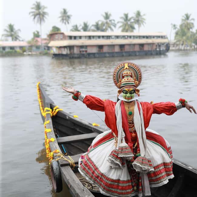 From Cochin: Alleppey Houseboat Day Tour with Lunch - What to Expect From This Tour