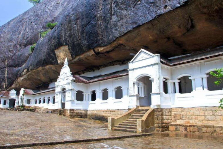 from-colombo-4-day-cultural-triangle-temple-tour