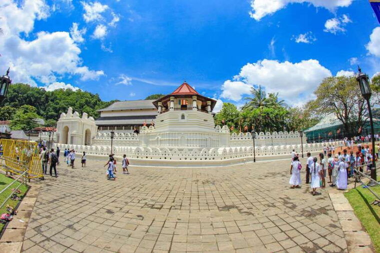 from-colombo-4-day-hill-country-tour-with-train-ride