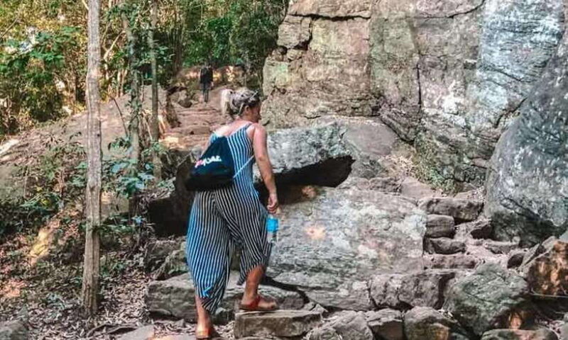 from-colombo-dambulla-and-pidurangala-rock-climb-day-trip