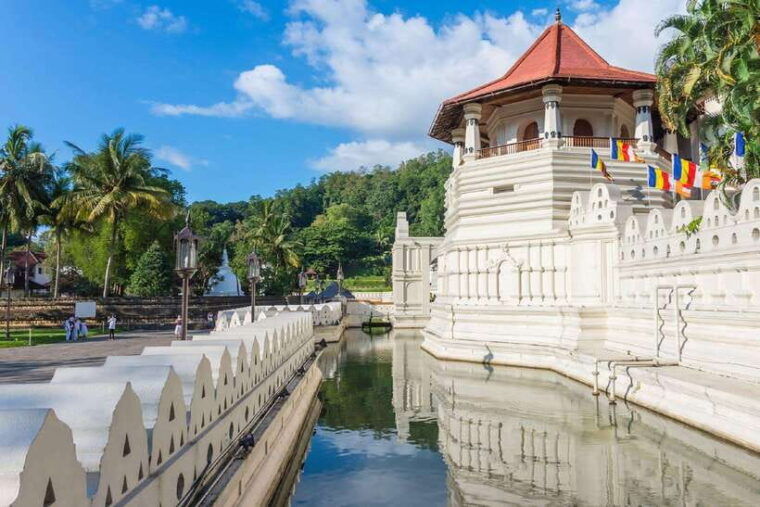 from-colombo-kandy-day-tour-with-hotel-pickup-and-drop-off