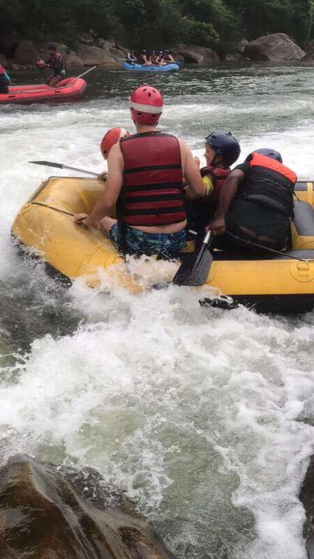 from-colombo-negombo-kitulgala-rafting-ambuluwawa-kandy