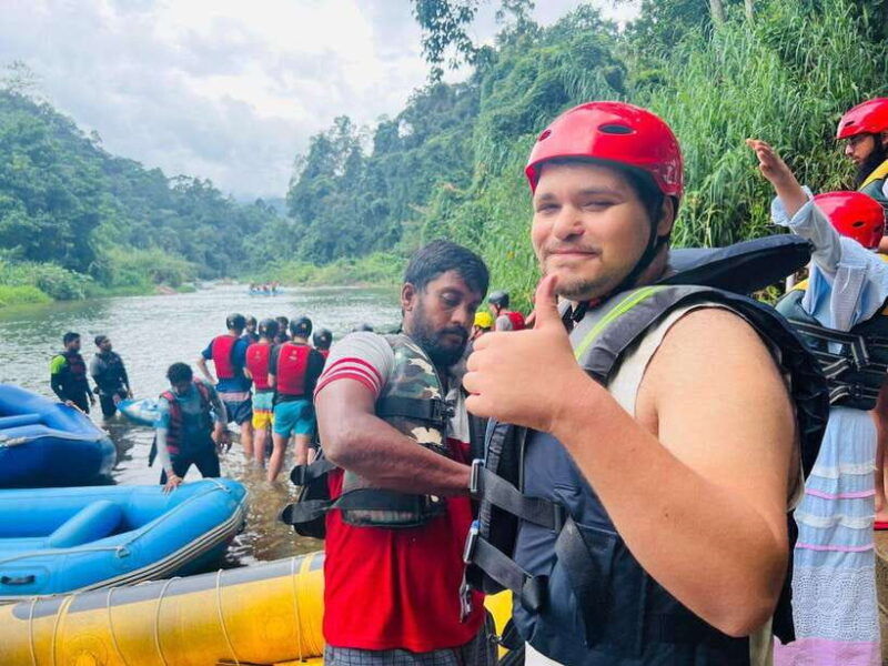 from-colombo-negombo-kitulgala-rafting-ambuluwawa-kandy