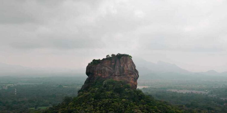 from-colombo-sigiriya-and-dambulla-full-day-private-tour