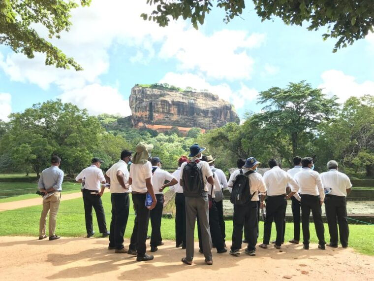 from-colombo-sigiriya-and-dambulla-guided-tour-with-safari