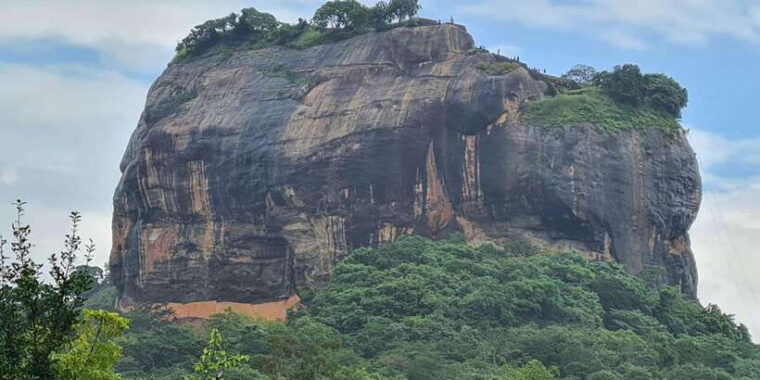 from-colombo-sigiriya-and-minneriya-national-park-day-tour