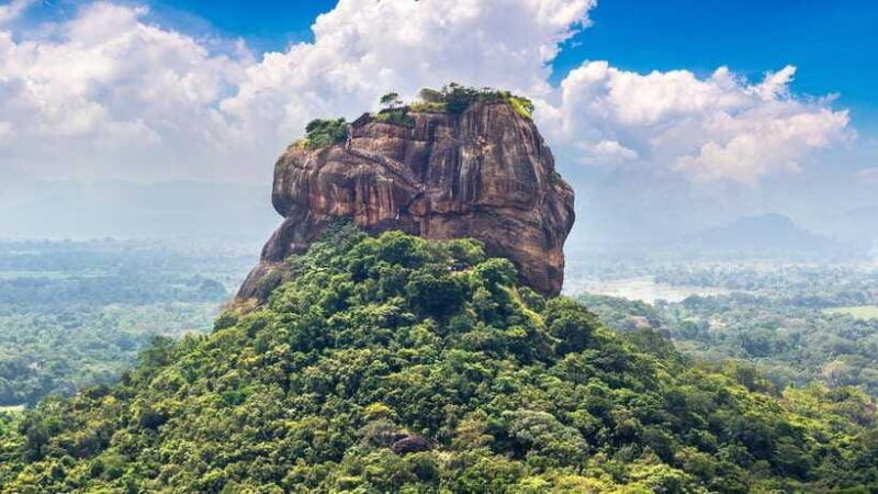 from-colombo-sigiriya-dambulla-excursion-with-a-safari