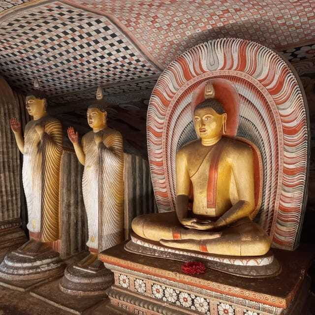 from-colombo-sigiriya-dambulla-excursion-with-a-safari