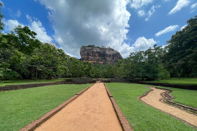 From Colombo: Sigiriya, Dambulla & Safari Day Trip - Dambulla Cave Temple: A Sacred Site