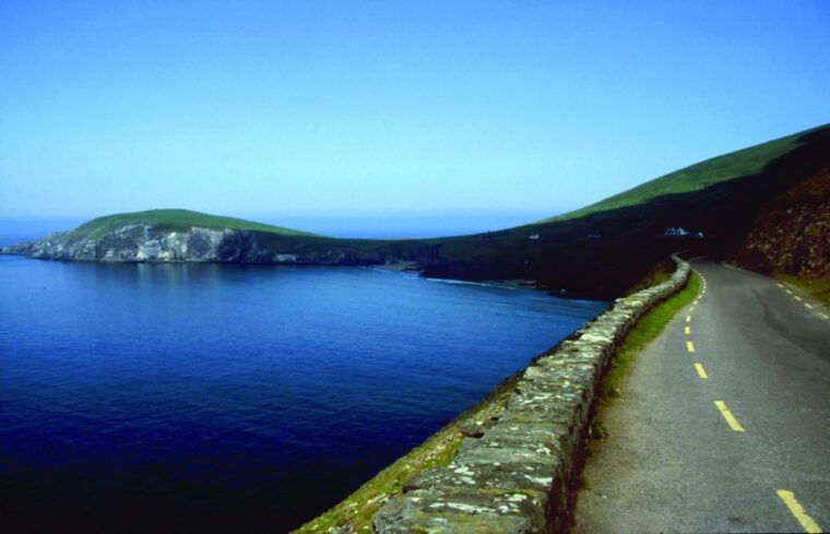from-cork-full-day-guided-tour-to-dingle-peninsula