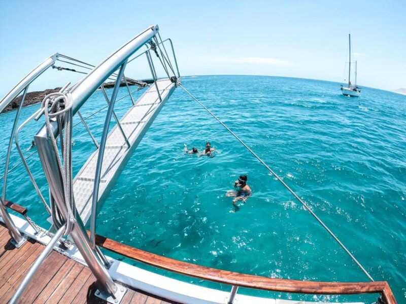 from-corralejo-lobos-island-boat-and-snorkel-activity