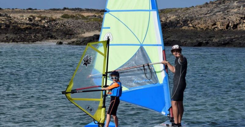 from-corralejo-small-group-windsurfing-class-in-el-cotillo
