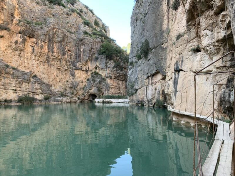 from-costa-blanca-chulilla-and-the-hanging-bridges-day-trip
