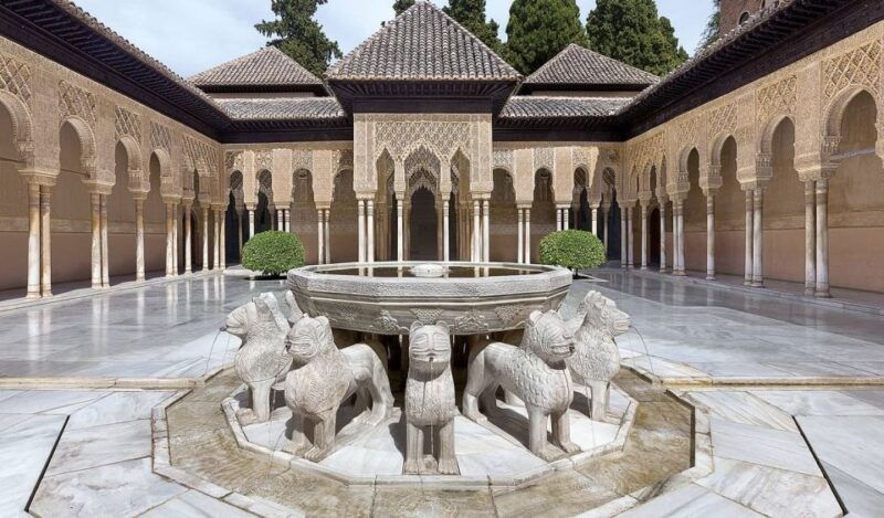 from-costa-del-sol-granada-alhambra-nasrid-palaces-tour
