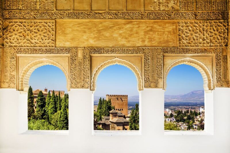 from-costa-del-sol-granada-alhambra-nasrid-palaces-tour