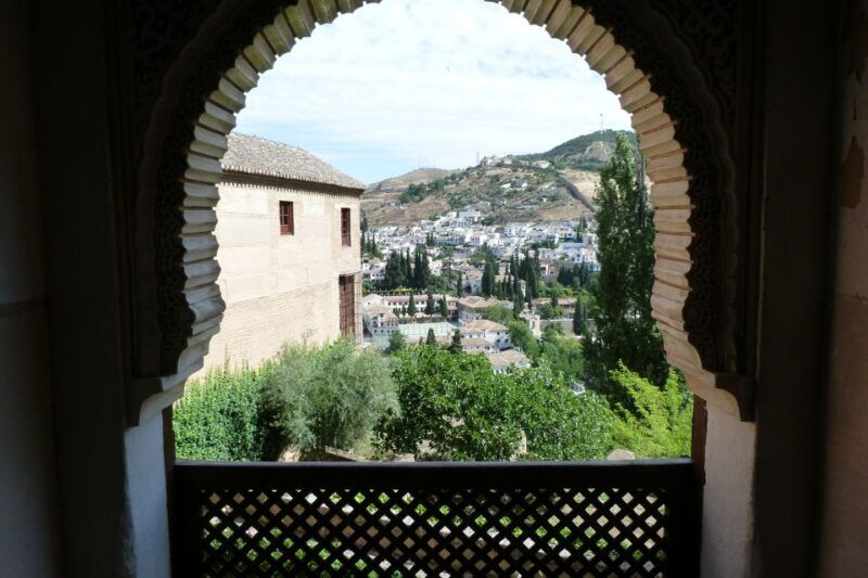 from-costa-del-sol-or-malaga-granada-and-alhambra-tour