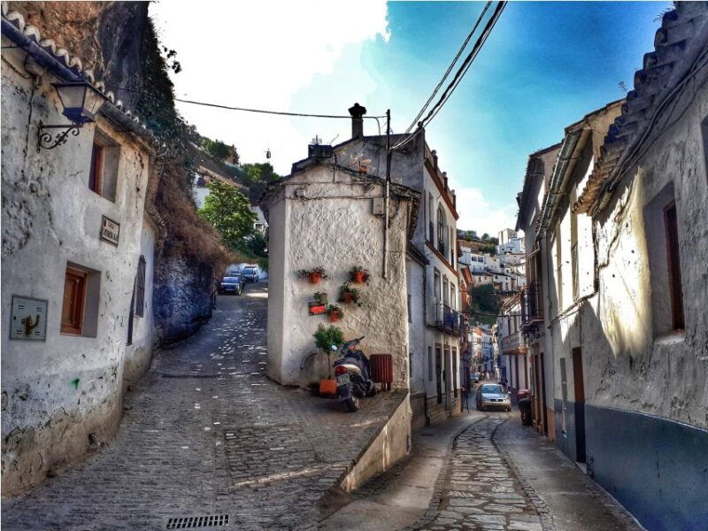 from-costa-del-sol-ronda-and-setenil-de-las-bodegas-3