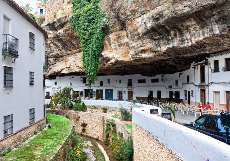 from-costa-del-sol-ronda-and-setenil-de-las-bodegas-3